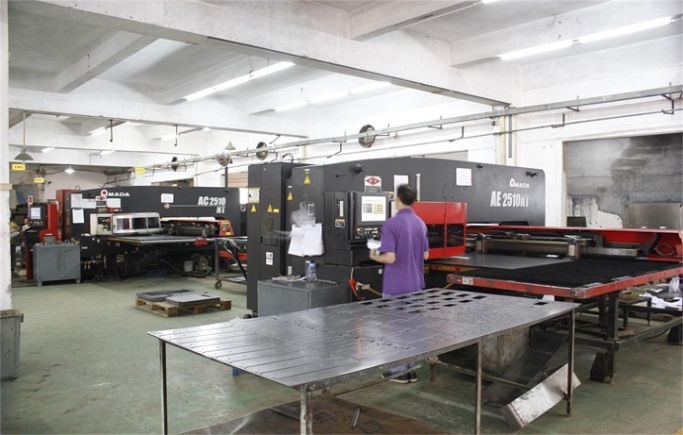 37000cm威尼斯充电桩生产线自动化扩能(图2)