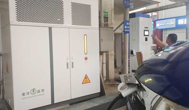 【重卡电动先锋】37000cm威尼斯300-400kW重卡充电桩：亮点与应用典范(图2)